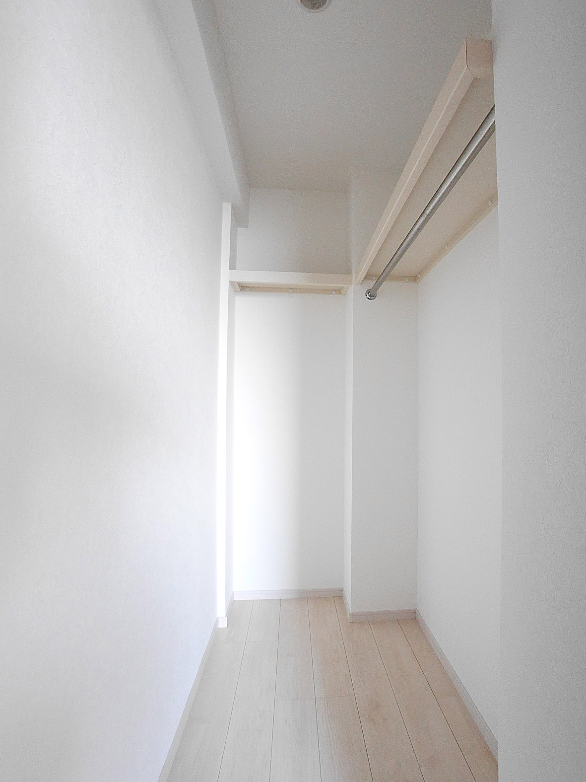 ニューガイア飯塚北 2号室タイプ_収納　※部屋によってクロス・建具の色等変わります。