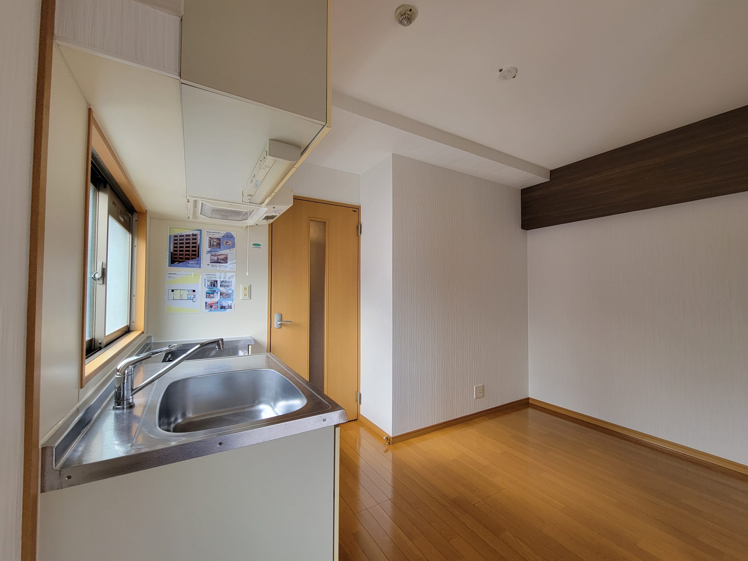 ニューガイアリルーム薬院駅前№23 １号室タイプ_DK　※部屋によってクロス・建具の色等変わります。