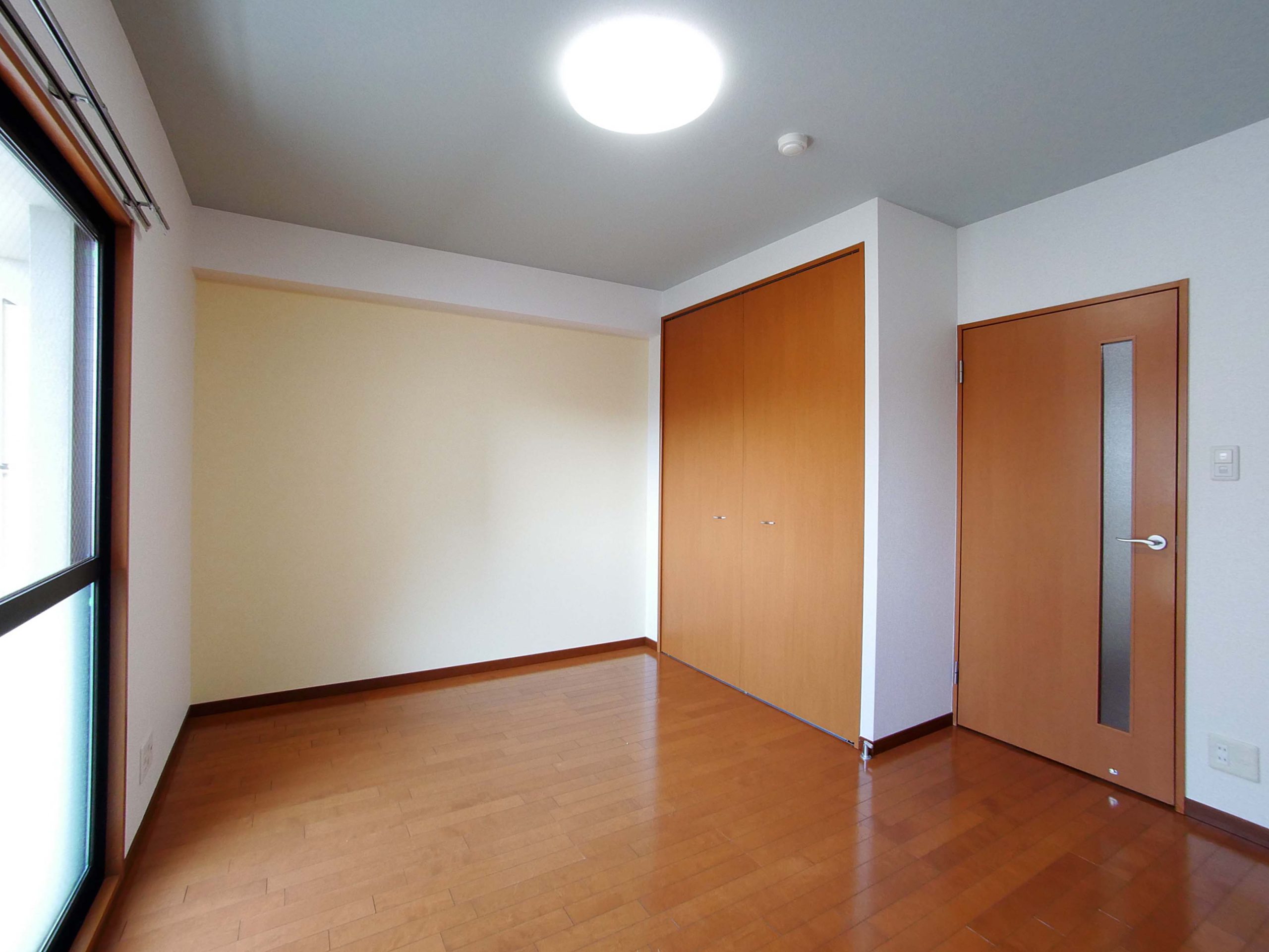 ニューガイアリルーム薬院駅前№21 1号室(1K)タイプ_洋室　※部屋によってクロス・建具の色等変わります。