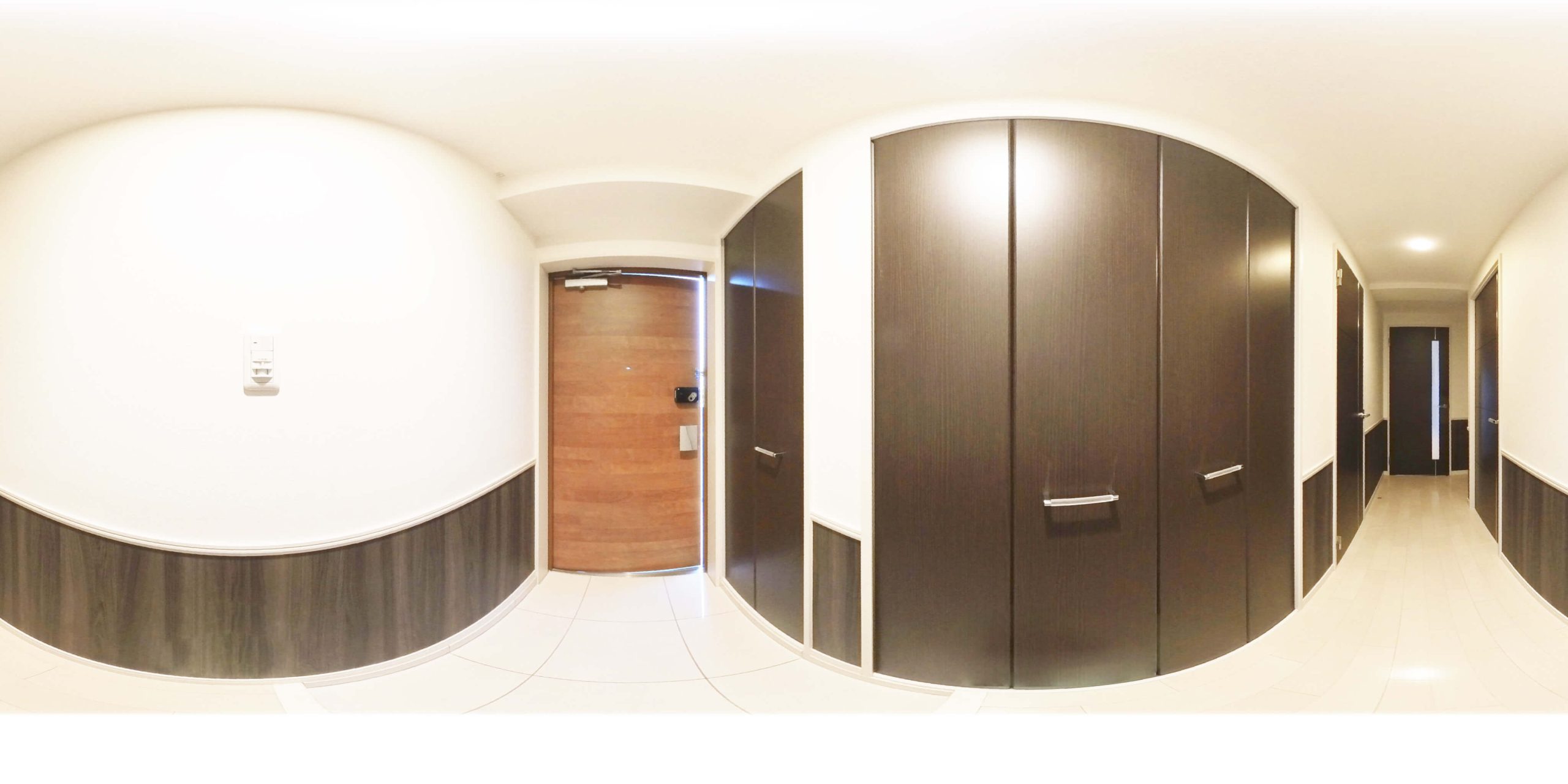 7号室タイプ_玄関　※参考写真。部屋によってクロス等異なります