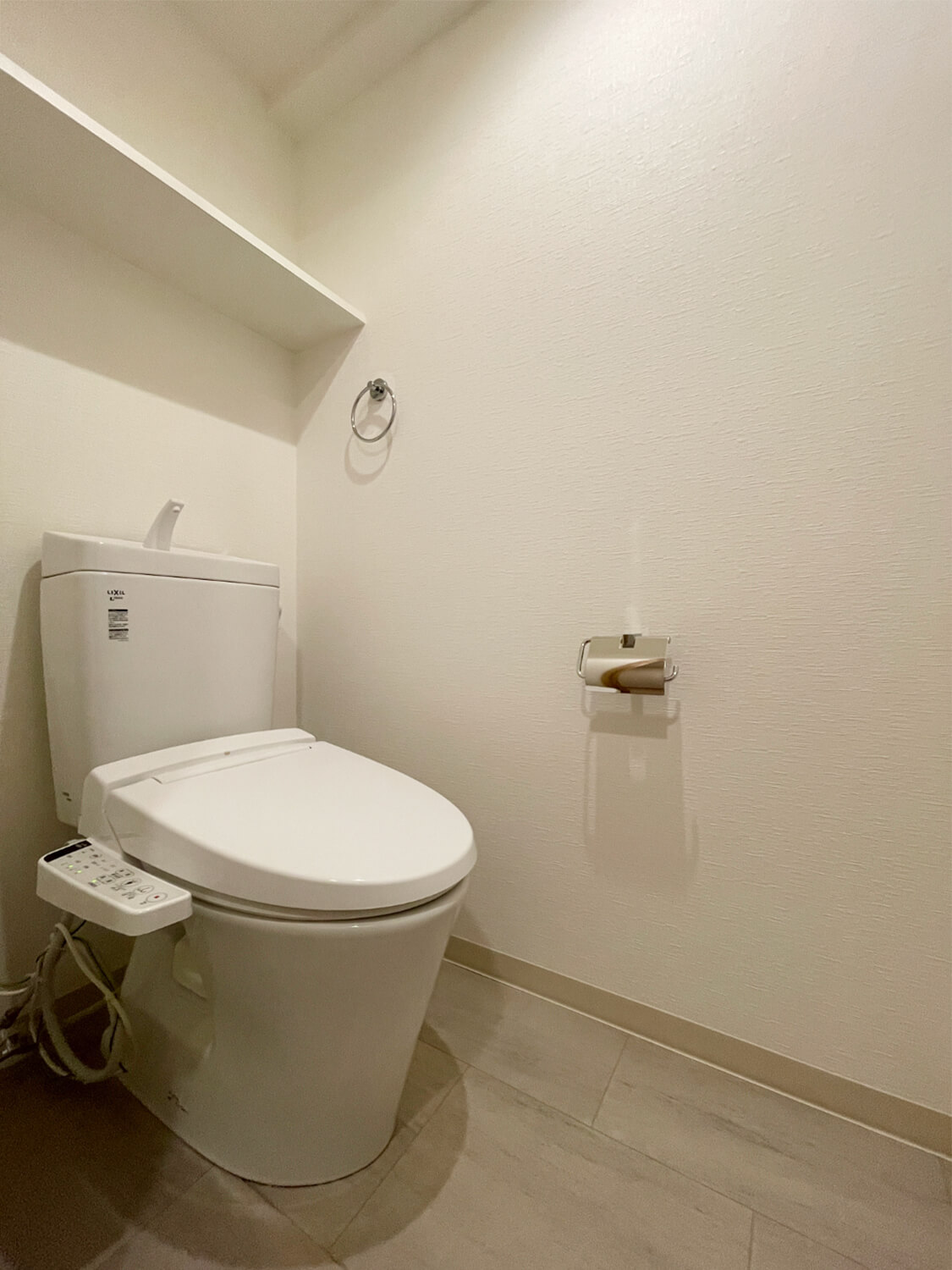 ニューガイアリルーム平尾駅前№24 4号室タイプ_トイレ　※部屋によってクロス・建具の色等変わります。