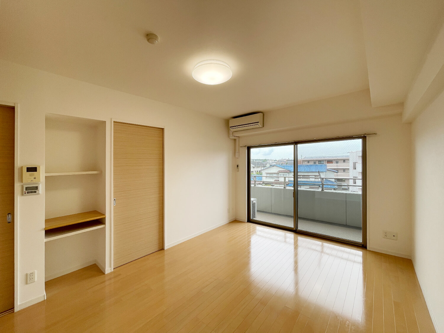 サンガイア和賀 1号室タイプ_LDK　※参考写真。部屋によってクロス等異なります