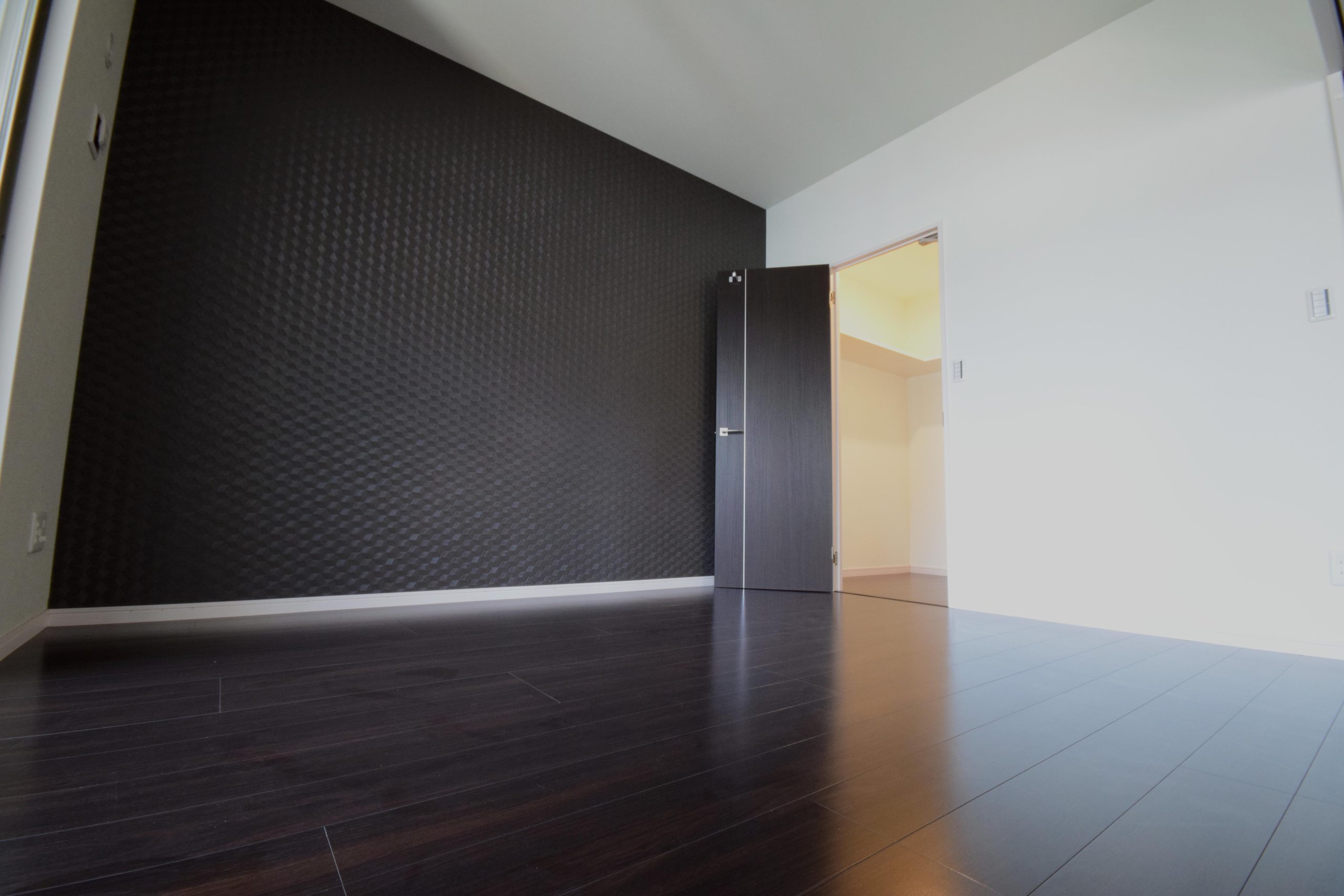 ニューガイア福岡東 11号室タイプ_洋室　※部屋によってクロス・建具の色等変わります。