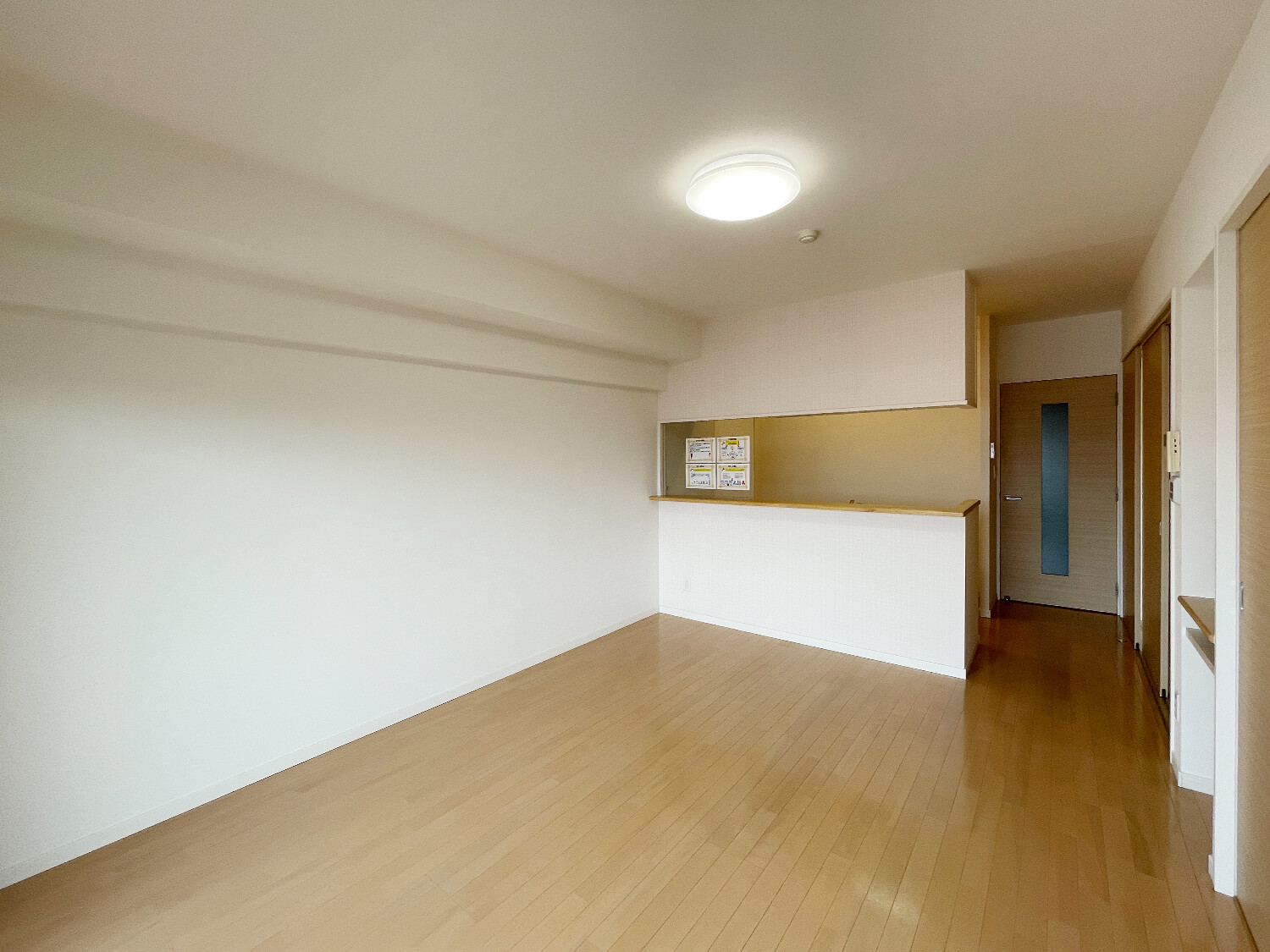 サンガイア和賀 1号室タイプ_LDK　※参考写真。部屋によってクロス等異なります