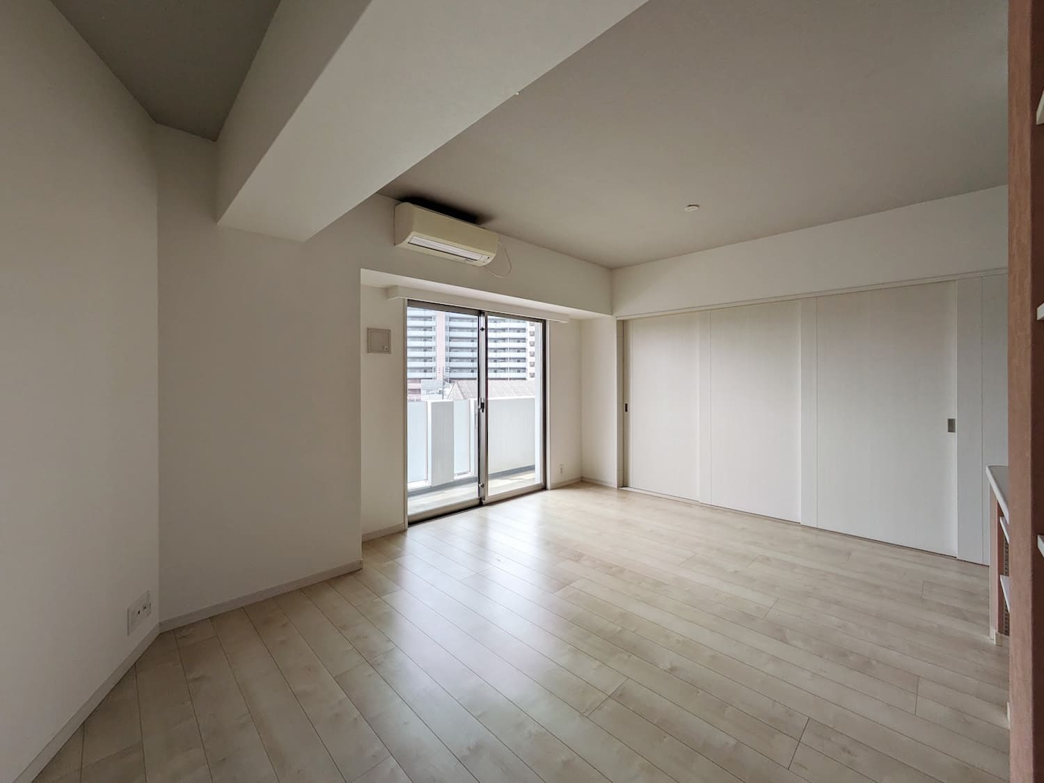 ニューガイアサンコーポフジシン 1号室タイプ_LDK　※参考写真。部屋によってクロス等異なります