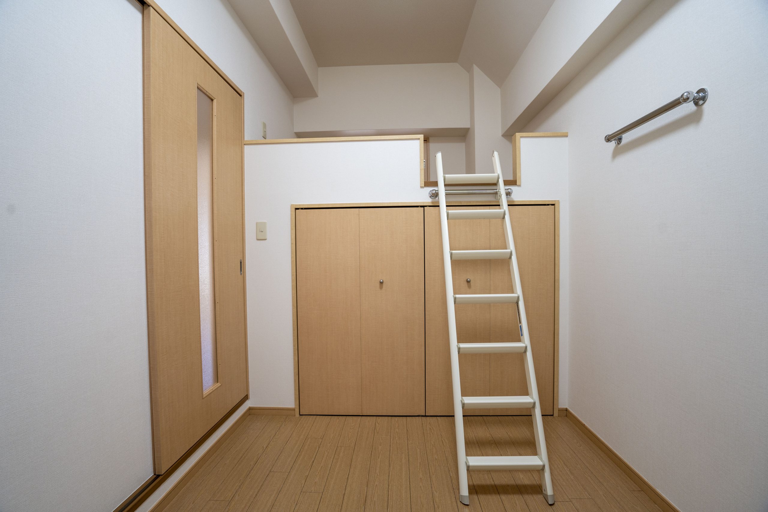ニューガイアリルーム港№72 1Rタイプ_サービスルーム・ロフト　※参考写真。部屋によってクロス・建具の色等変わります。