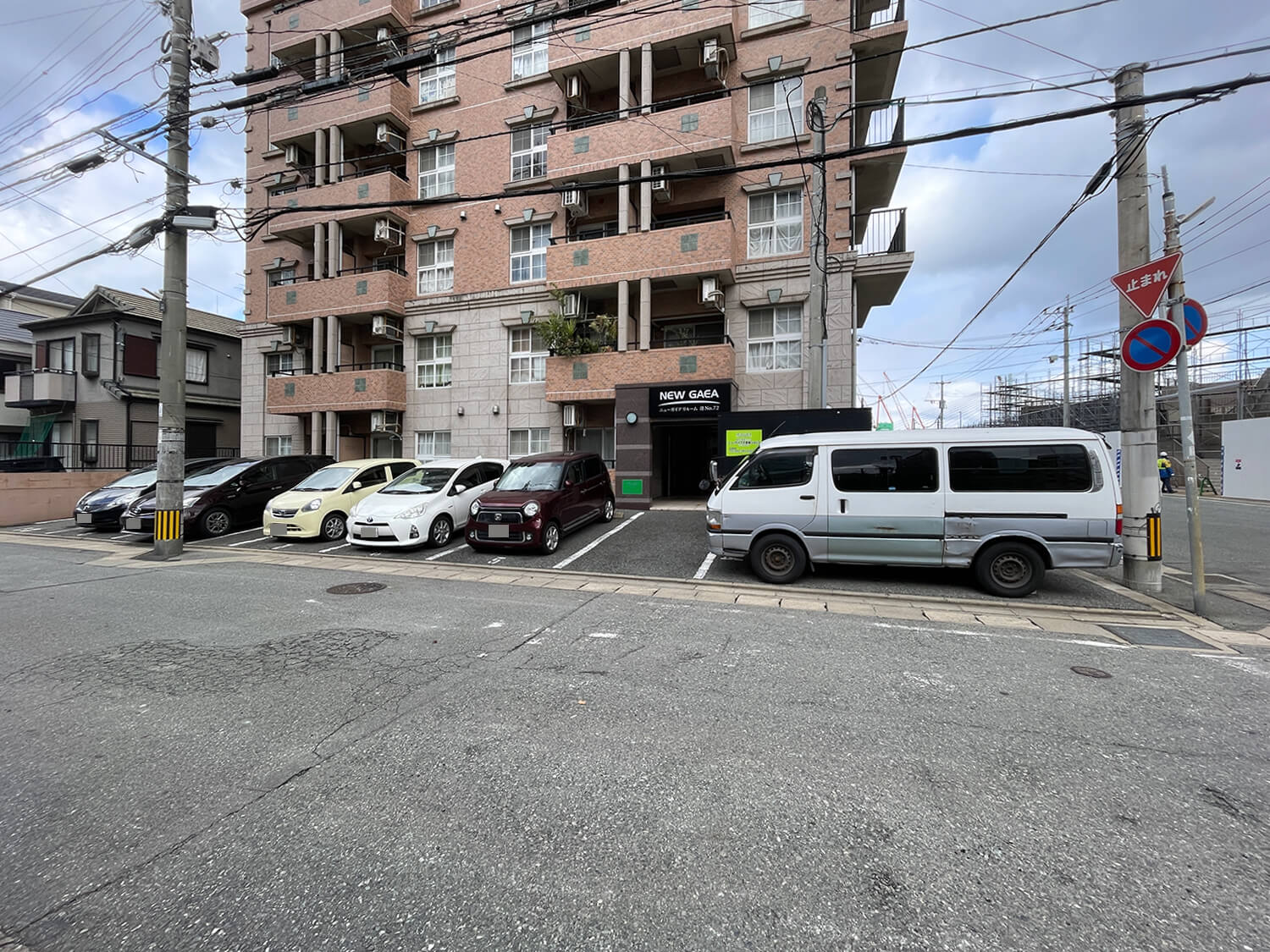 ニューガイアリルーム港№72 駐車場