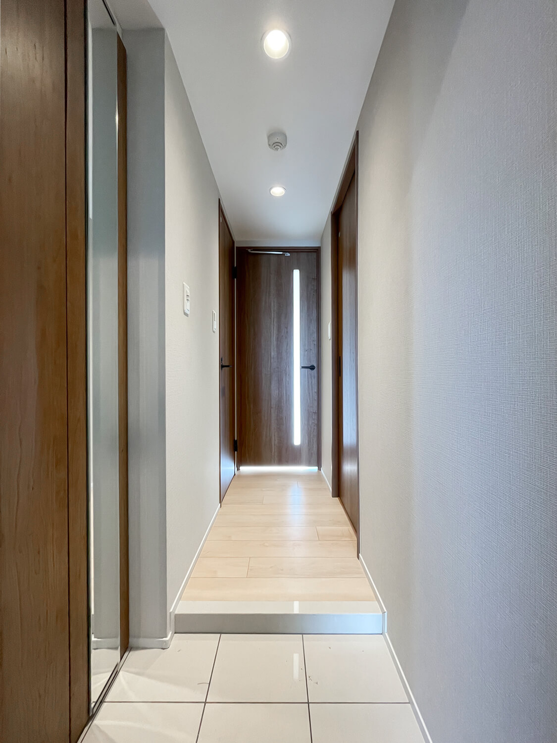 ニューガイア リルーム用賀 №32 玄関　※部屋によってクロス・建具の色等変わります。