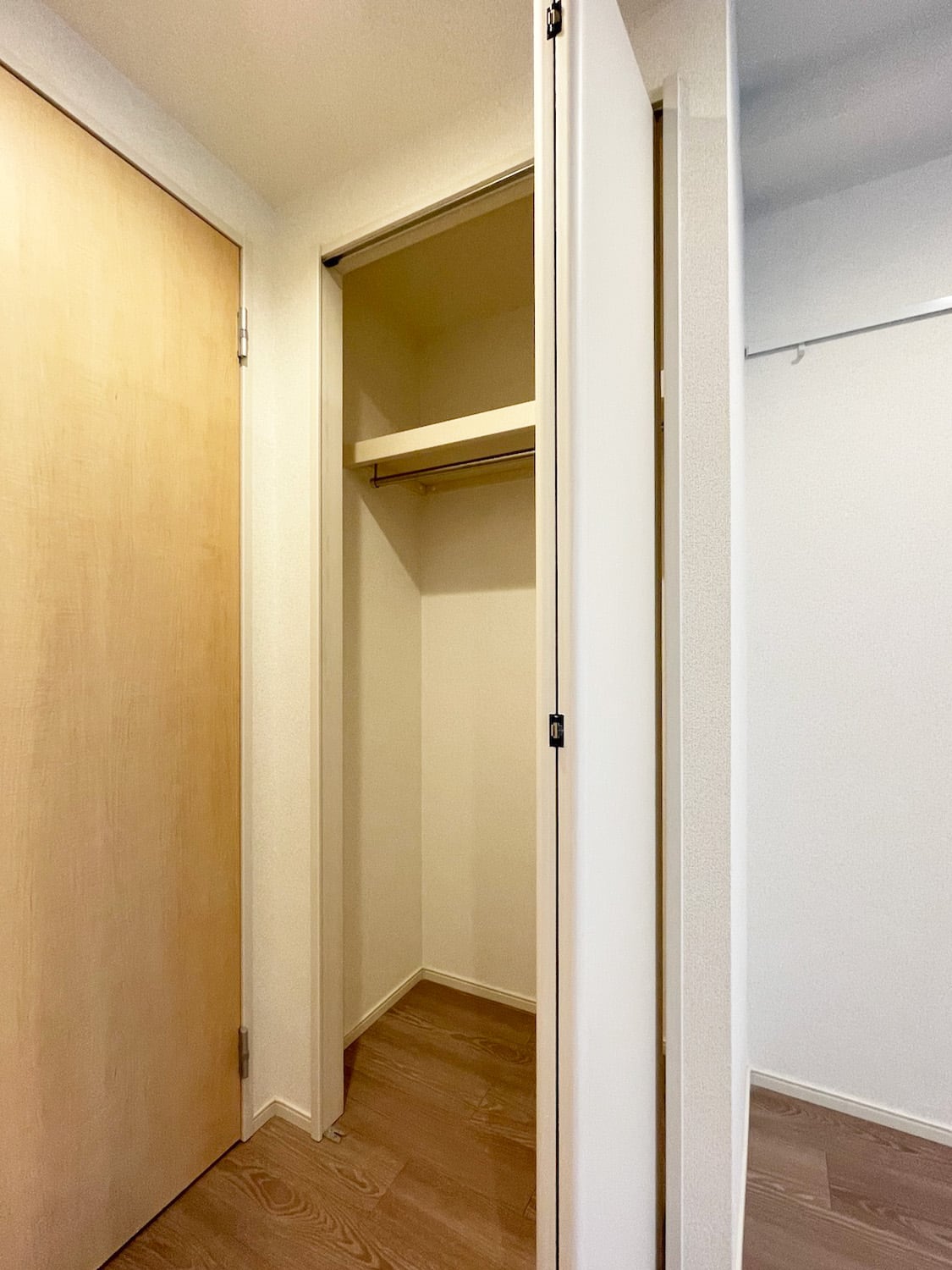 ニューガイア リルーム 芝 №28 １号室タイプ_クローゼット　※部屋によってクロス等変わる場合がございます。