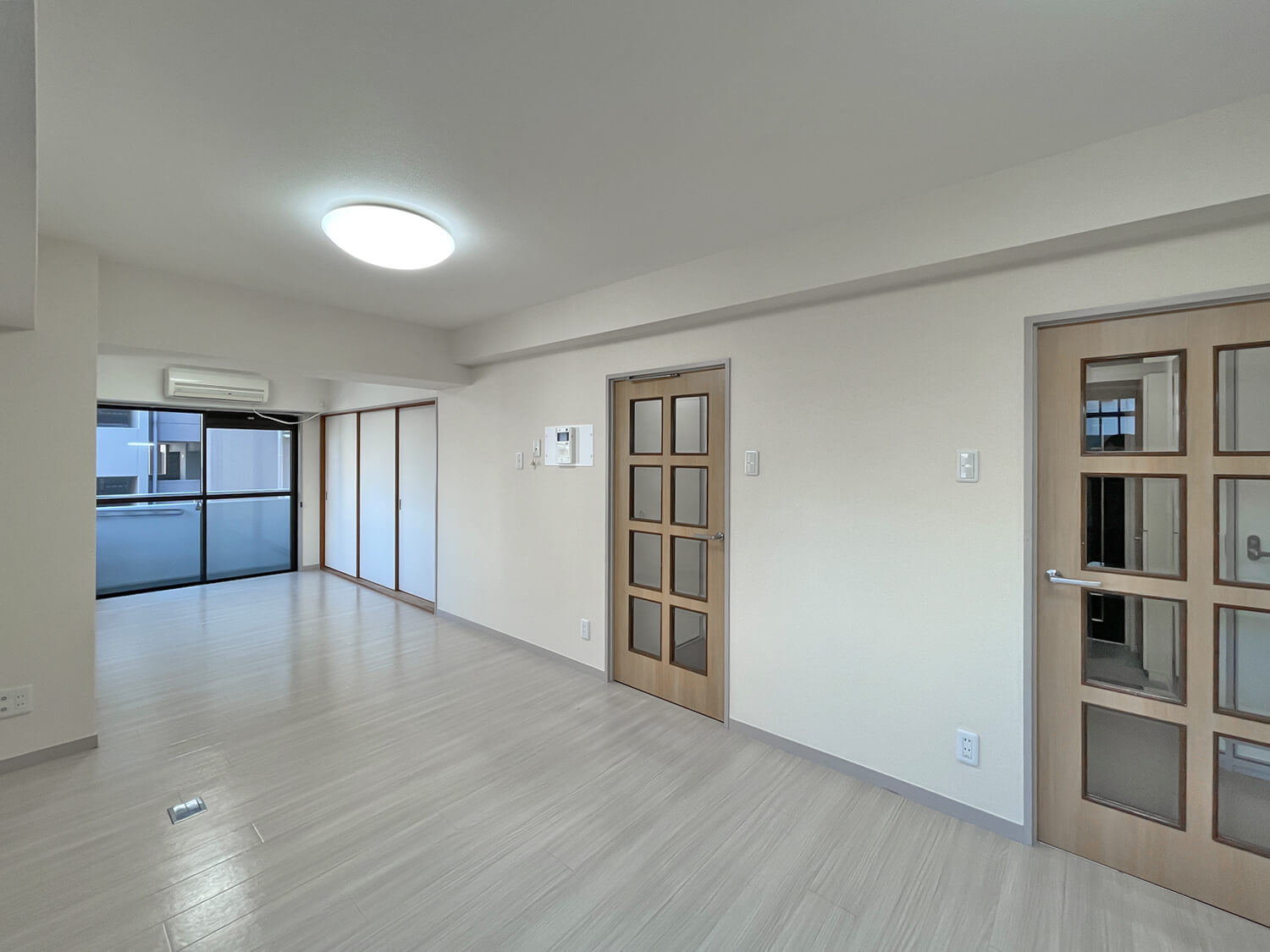 ニューガイアリルーム西葛西№59 3LDKタイプ_リビング　※部屋によってクロス・建具の色等変わります。