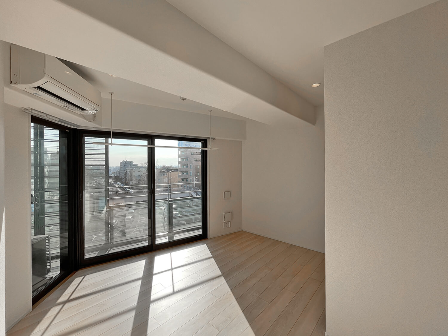 ニューガイア リルーム用賀 №32 洋室　※部屋によってクロス・建具の色等変わります。