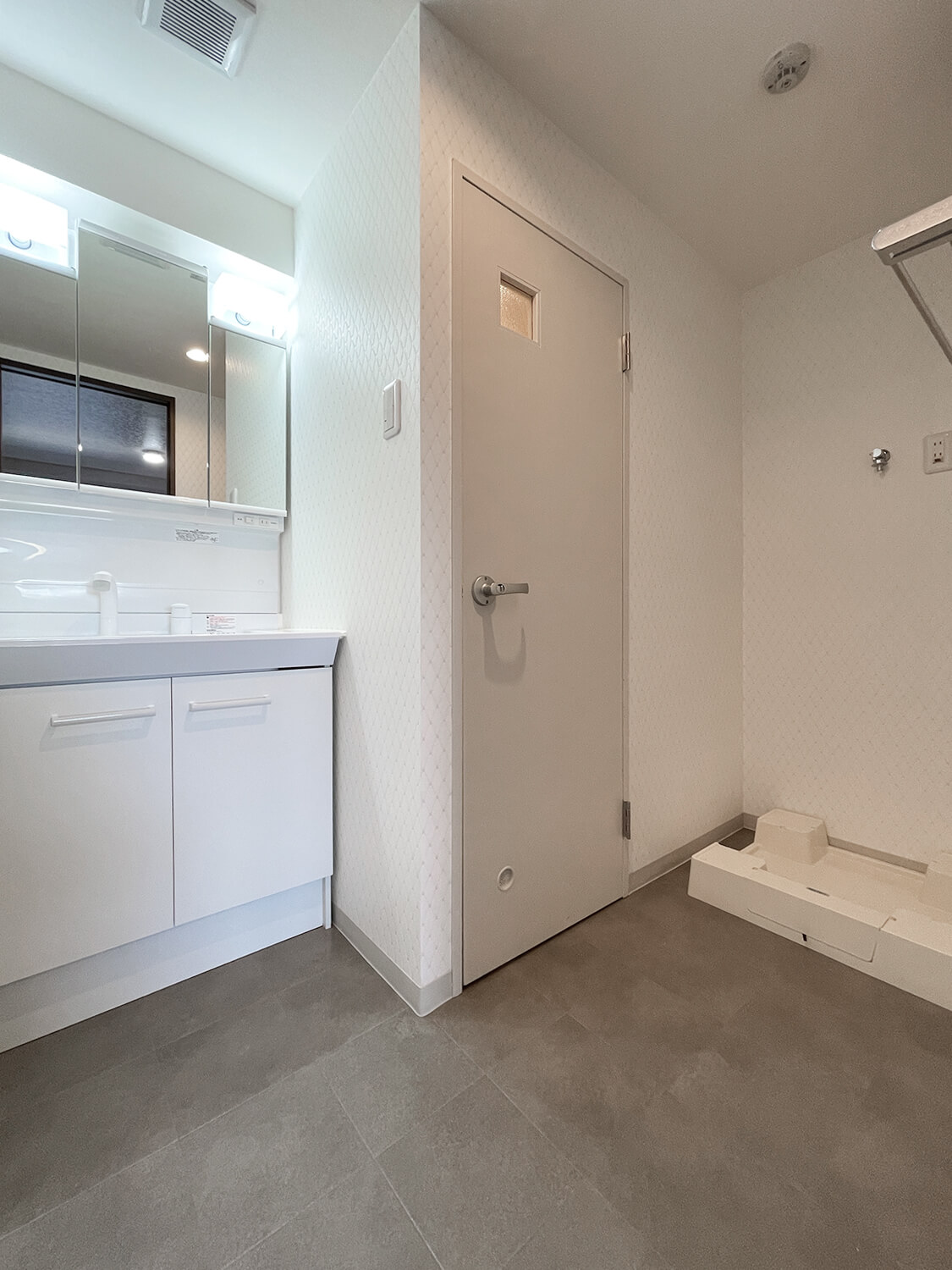 ニューガイアリルーム南葛西№65 3号室タイプ_脱衣所　※部屋によってクロス・建具の色等変わります。