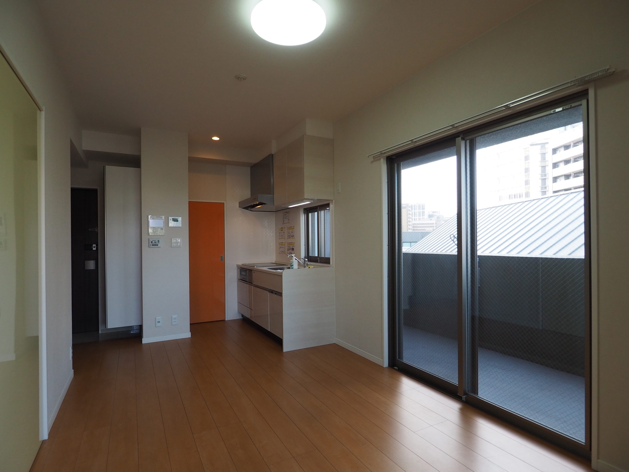 ニューガイア天神北 Dタイプ(1LDKタイプ)_LDK　※参考写真。部屋によってクロス等異なります